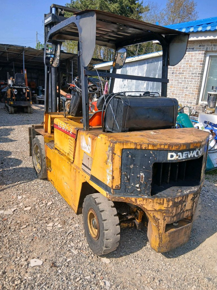 3톤 디젤 지게차 좌우쉬프트 오토--3