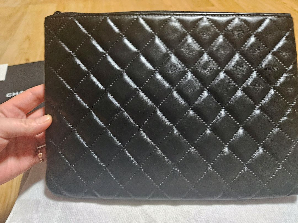 샤넬 퀼팅 클러치백--2