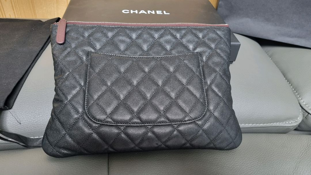 샤넬 뉴미디움 케비어 클러치--2