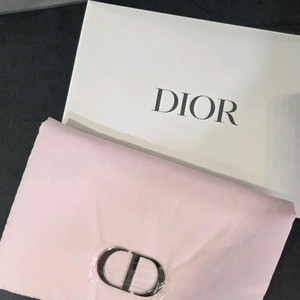 정품 디올 뷰티 핑크 패딩파우치