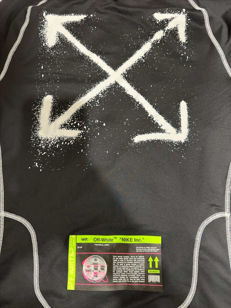 나이키 x 오프화이트 롱슬리브 러닝 탑 블랙 이미지