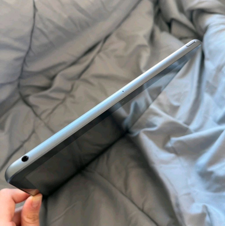 태블릿 5세대 64GB WiFi 이미지