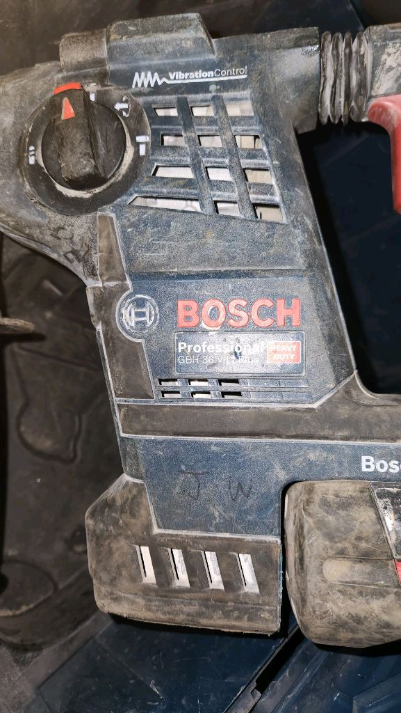 보쉬 전동 함마드릴 36v - li plus 세트 싸게 팝니다. 이미지