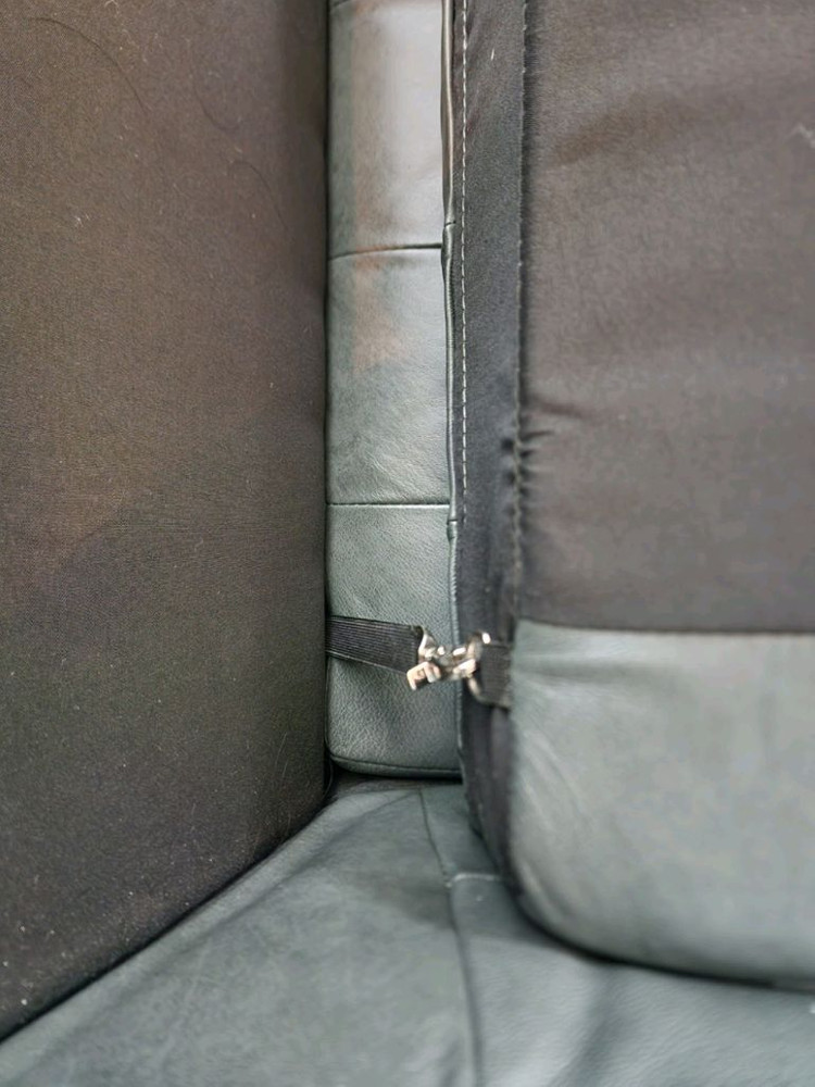 까사미아 4인용 가죽 소파(배송비 포함) 이미지