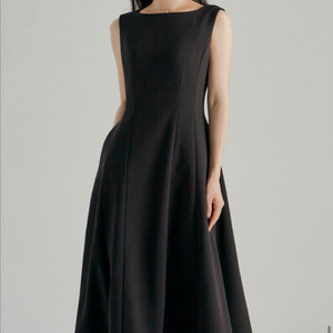 (택채 새제품) 아이오네 우아모던드레스 블랙드레스