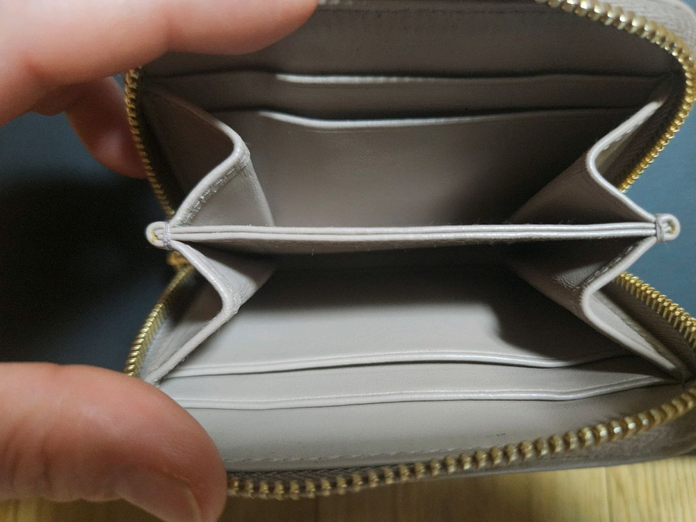 미우미우 마테라쎄 퀼팅 반지갑(정품)--3