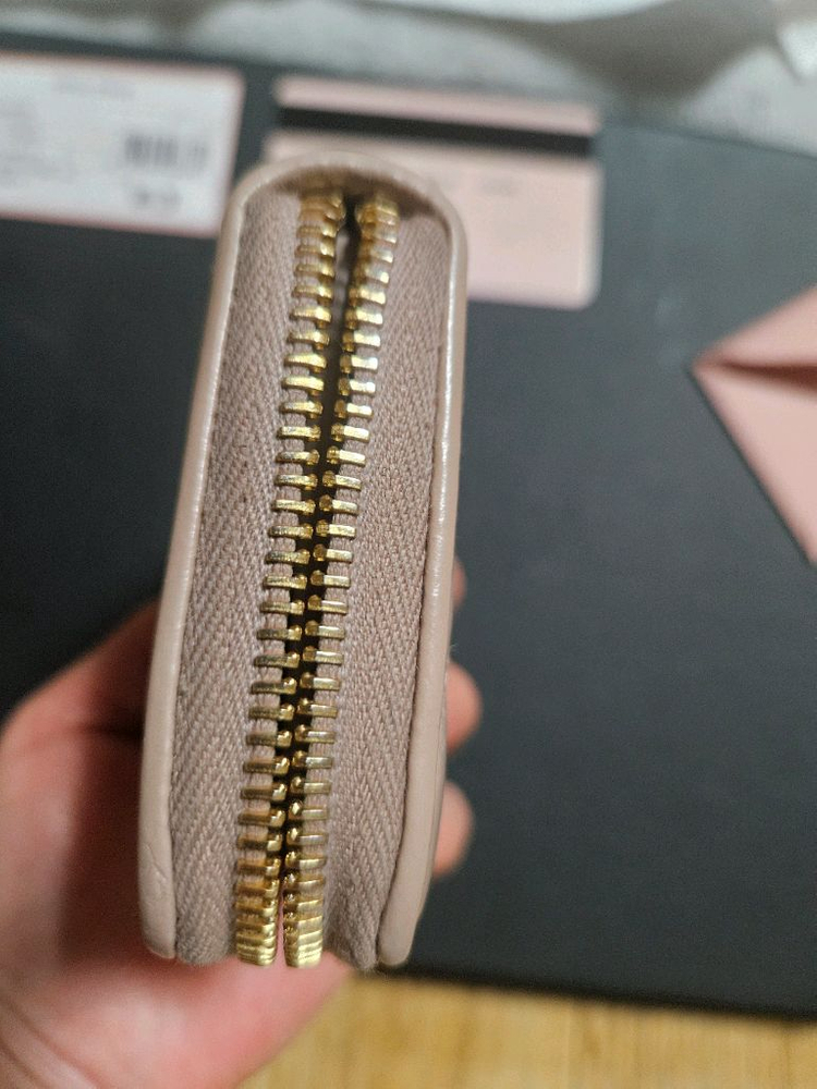 미우미우 마테라쎄 퀼팅 반지갑(정품)--5