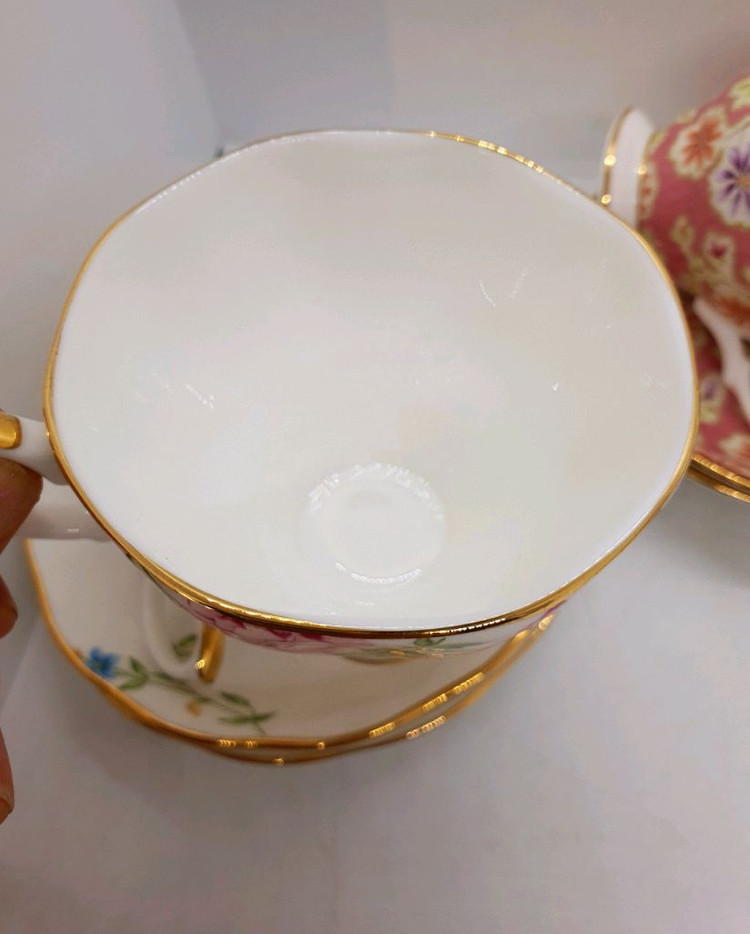 로얄알버트 아메리칸뷰티.플로라스커피잔(미사용)1조값--6