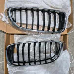 BMW 4시리즈 F32, F33 순정 라디에이터 그릴