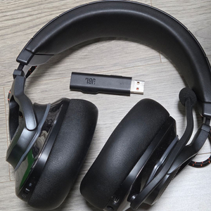 JBL 퀀텀 Quantum 800 무선 헤드셋