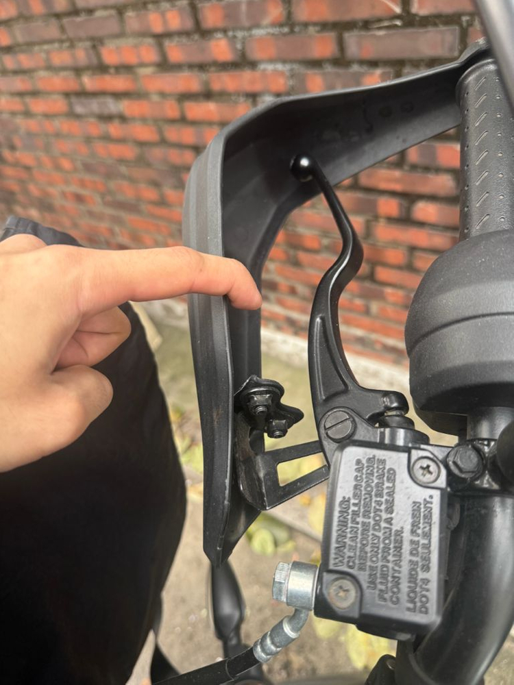 트라이엄프 스크램블러 400X 이미지