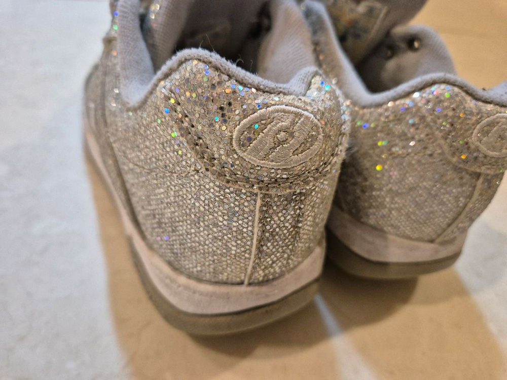 힐리스 바퀴 운동화 200--1