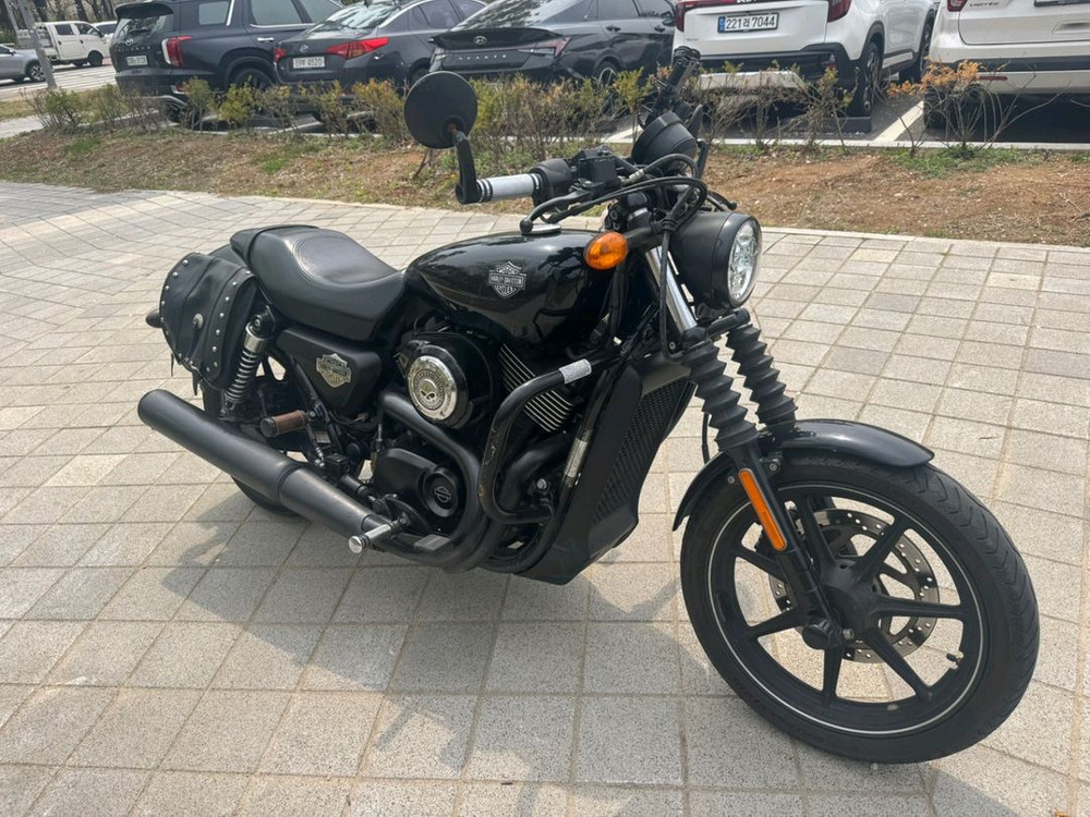 할리데이비슨 스트릿750 15년 짧은키로수 판매합니다--0