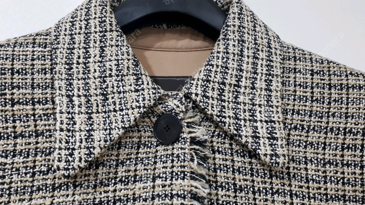 새상품 써스데이아일랜드 트위드 퍼프소매 자켓(착불)--7