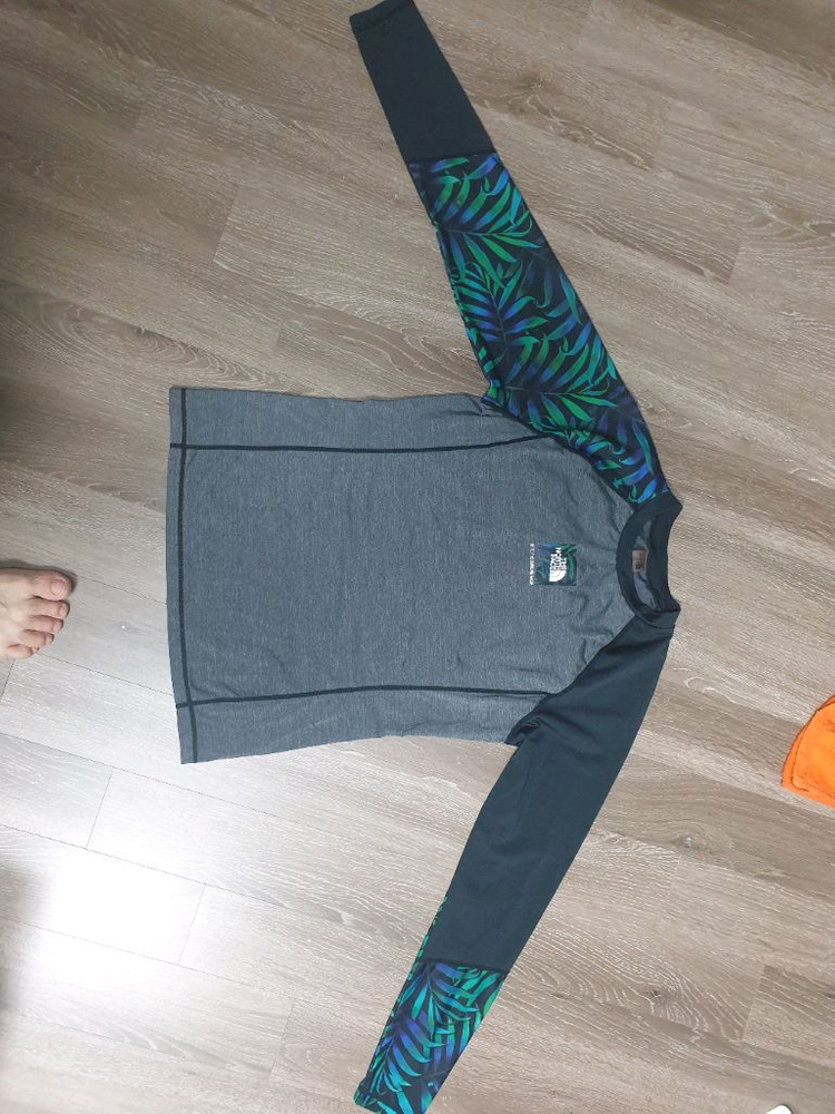 노스페이스 여성 레쉬가드 90M--2