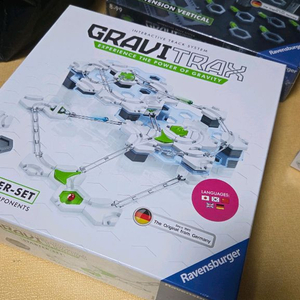 애들 과학 수학 계산 보드 게임 GraviTrax 세트로 판매합니다.