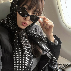 코스모폴리탄줄라이 보통의날 패딩28만착불(새상품컨디션)