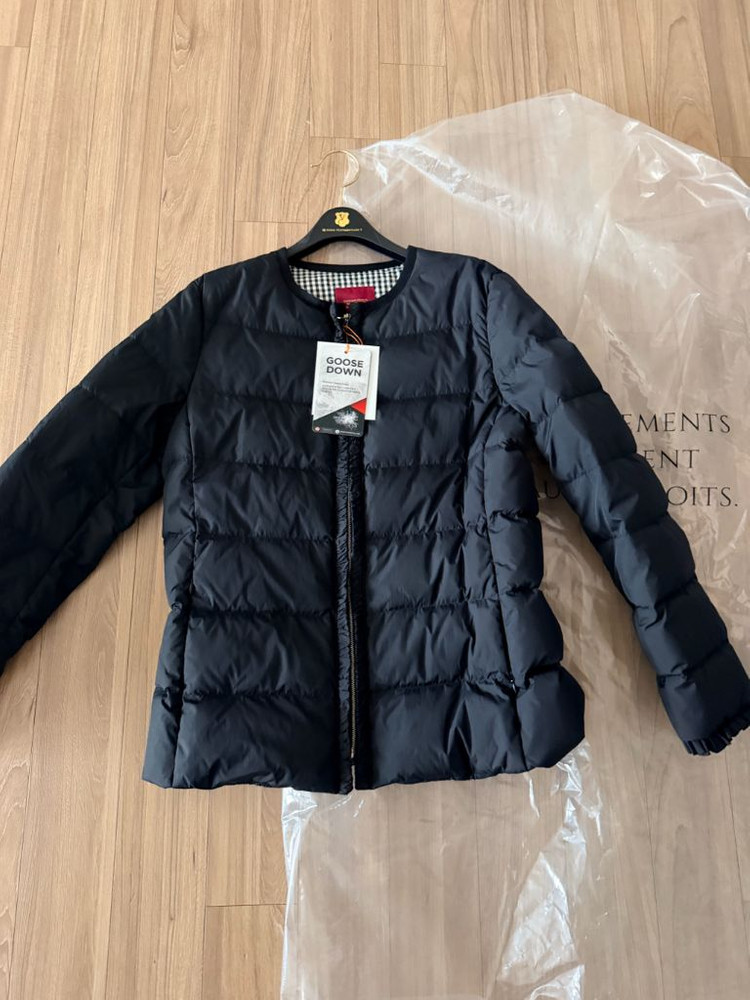 코스모폴리탄줄라이 보통의날 패딩28만착불(새상품컨디션)--8