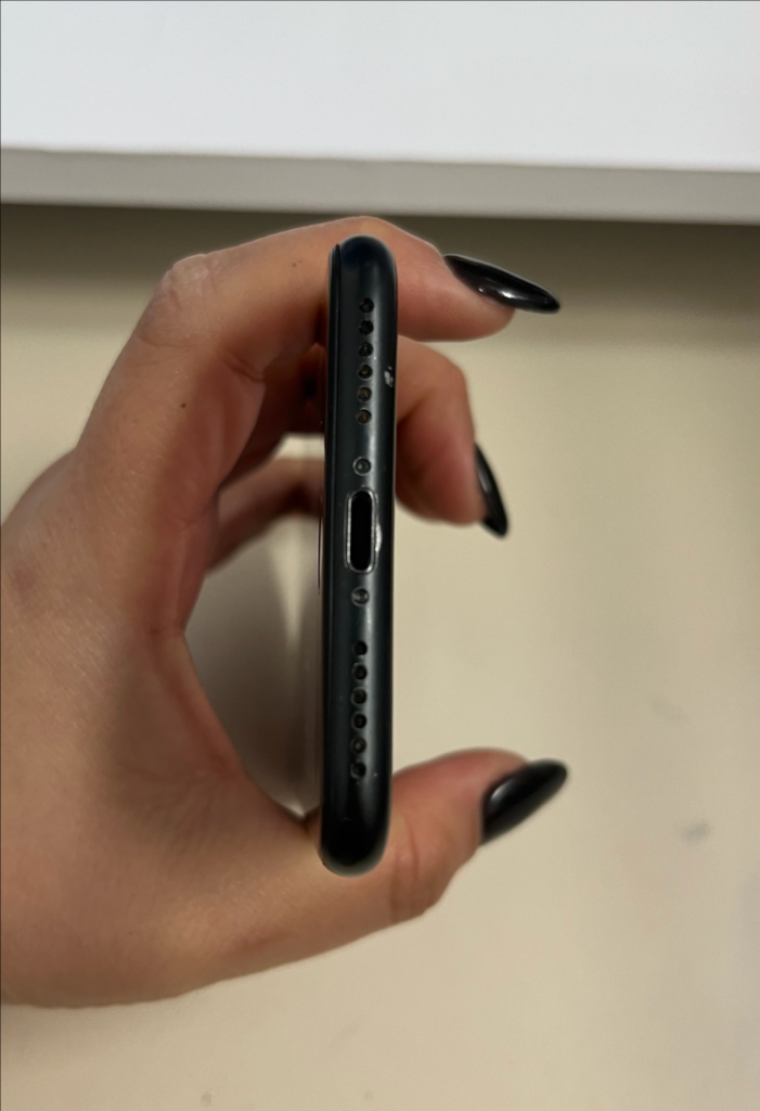 아이폰7 32G 블랙 A급--3