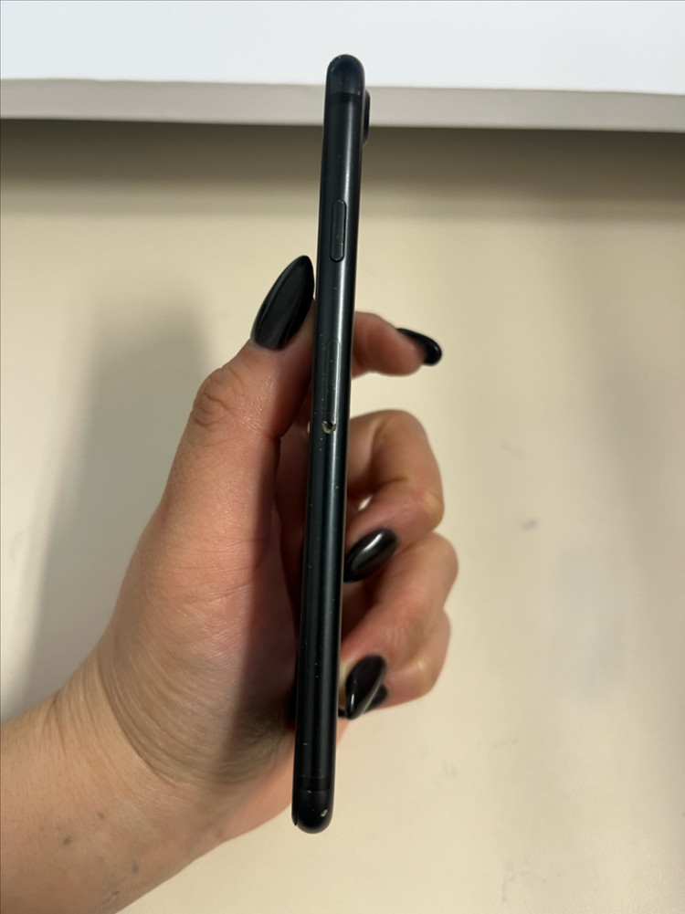 아이폰7 32G 블랙 A급--5