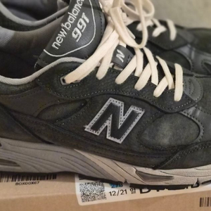 뉴발란스 991 그린 275