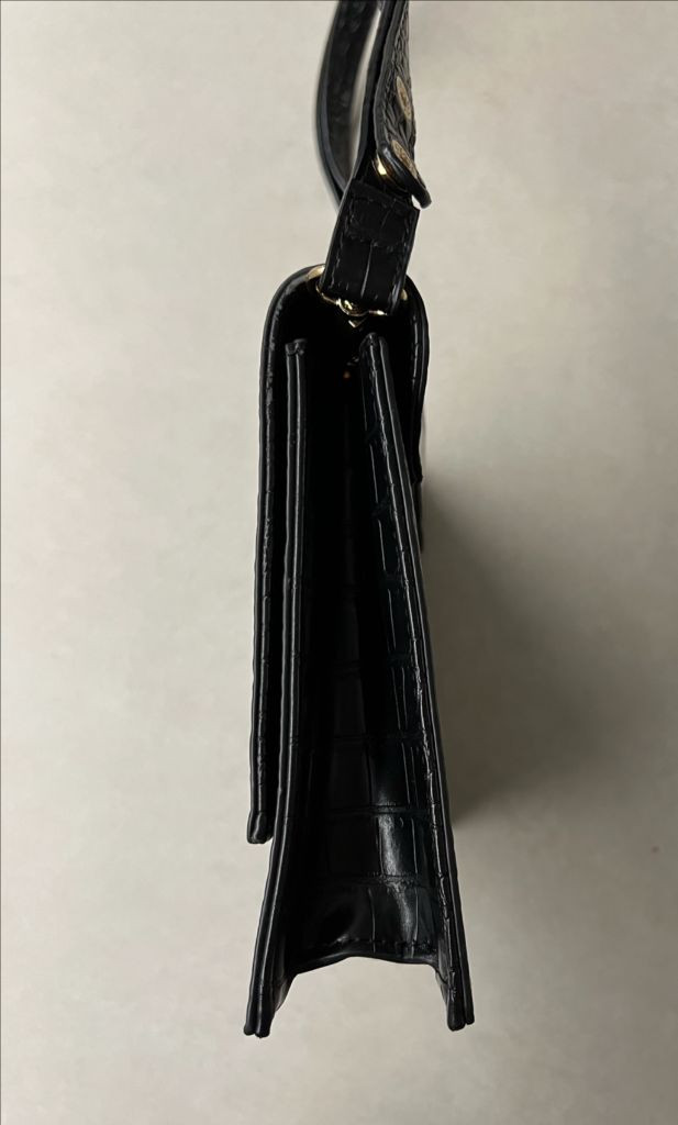 심플한 블랙 크로커패턴 미니 토트 겸 숄더백 이미지