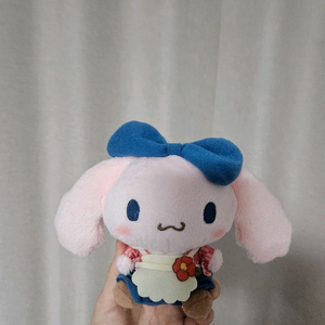 산리오정품 시나모롤 고전키티인형 판매합니다 이미지