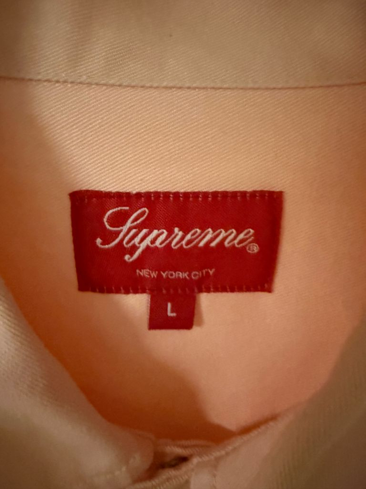 슈프림 레터링 베색 버튼셔츠 레드라벨( L사이즈1회착용)--1