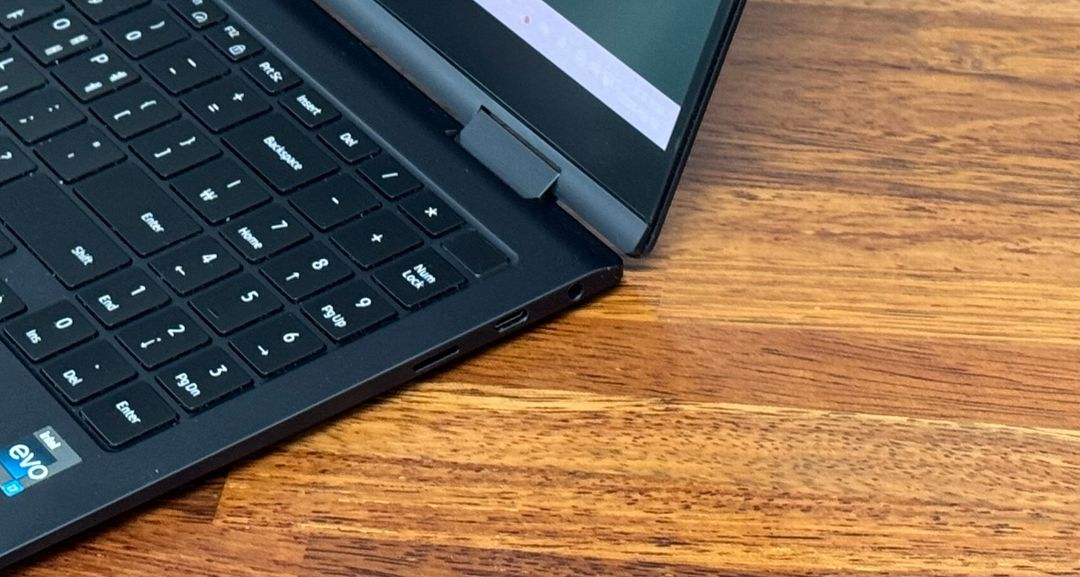 삼성 갤럭시북2 프로360 NT950QED i7/16GB/512 터치 중고노트북--4