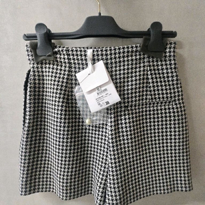 디올 하운드투스 체크 미니스커트 바지 34
