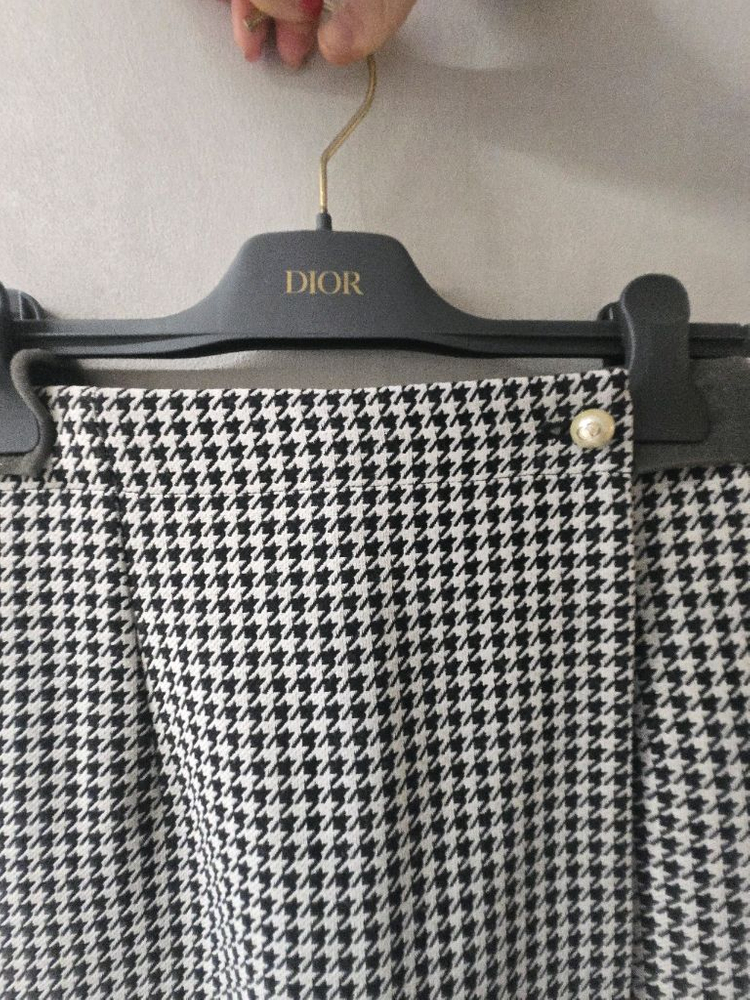 디올 하운드투스 체크 미니스커트 바지 34--1