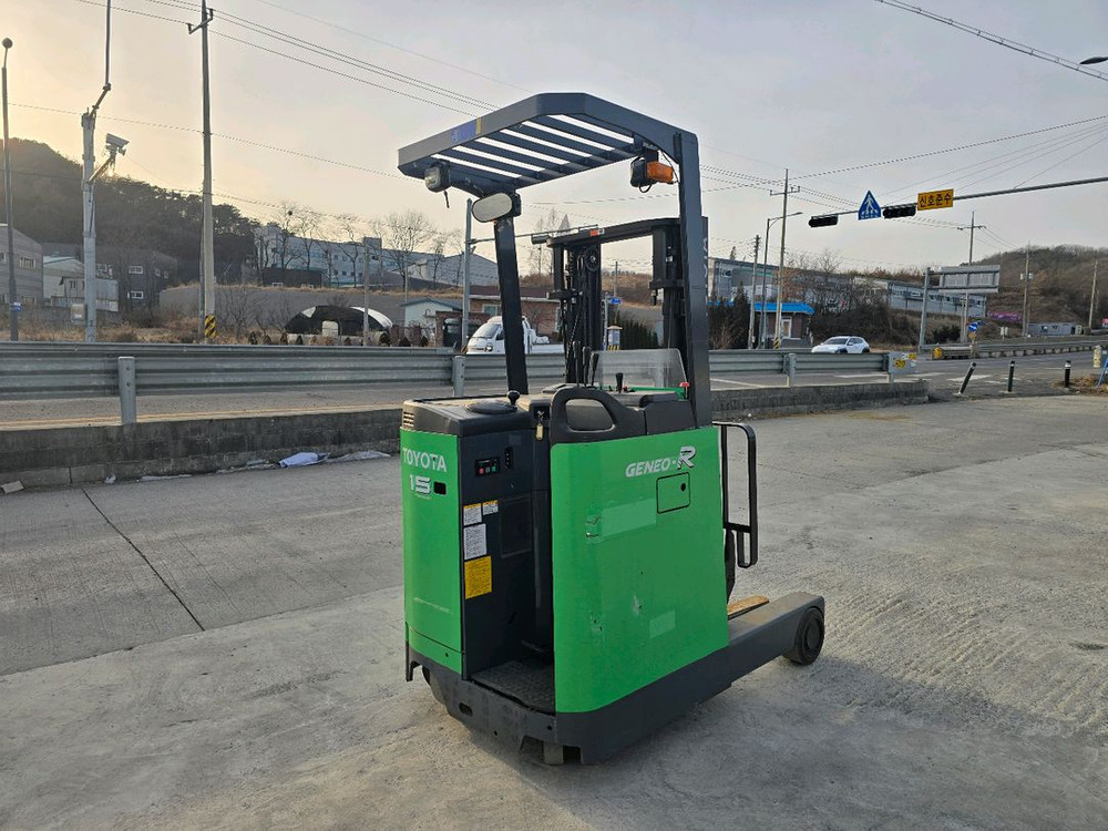 토요타 1.5톤 입승식 리치 전동지게차(20년식 배터리) 600만원--4