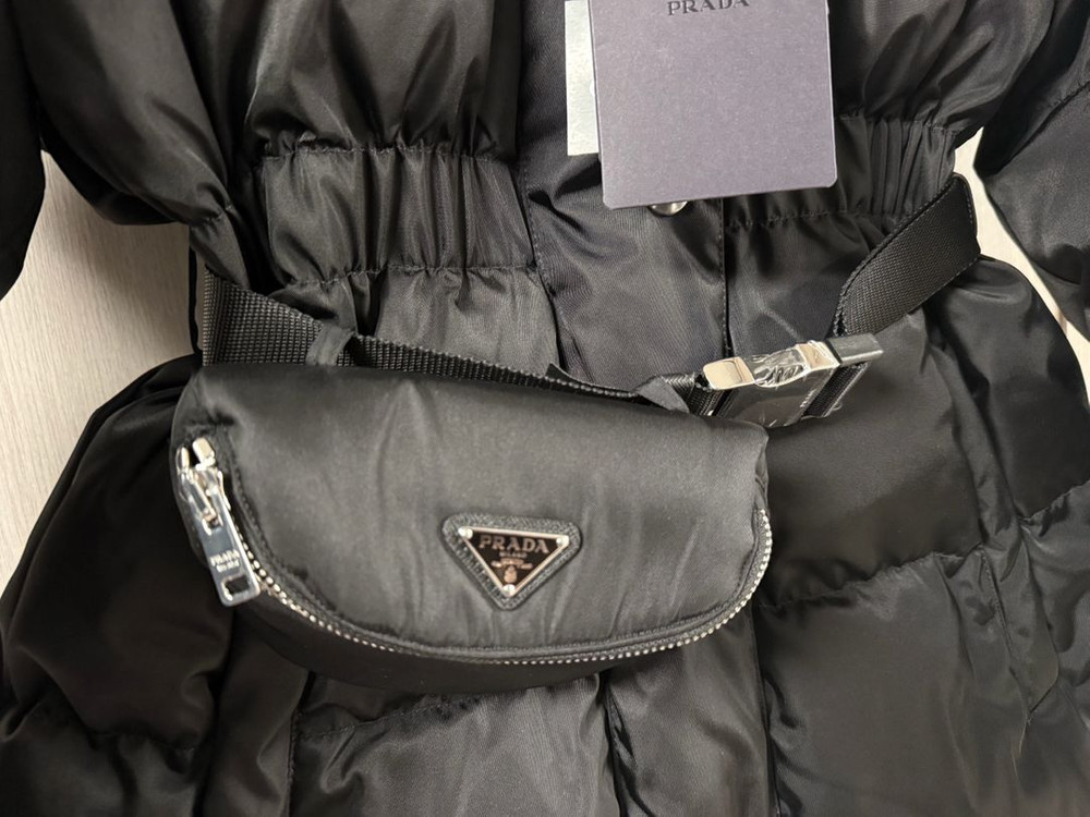 [40] 프라다 25fw 여성 포켓 벨트 패딩 새상품--3