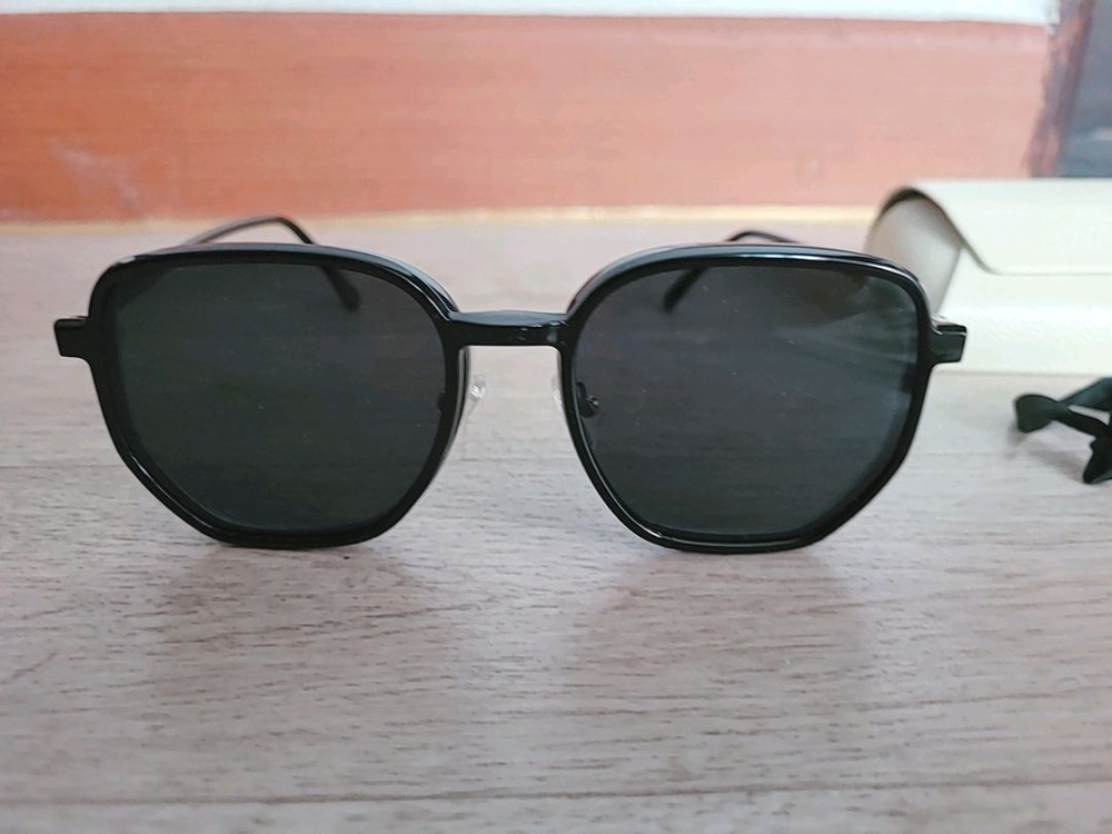 [ 미개봉새상품_고급 썬글라서 장착 겸용 블버핏 블랙철테 / 안경테 저렴히 판매 ]--3