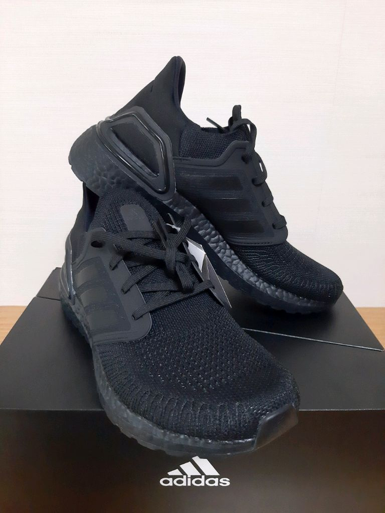 아디다스 울트라부스트 트리플블랙 새상품--2