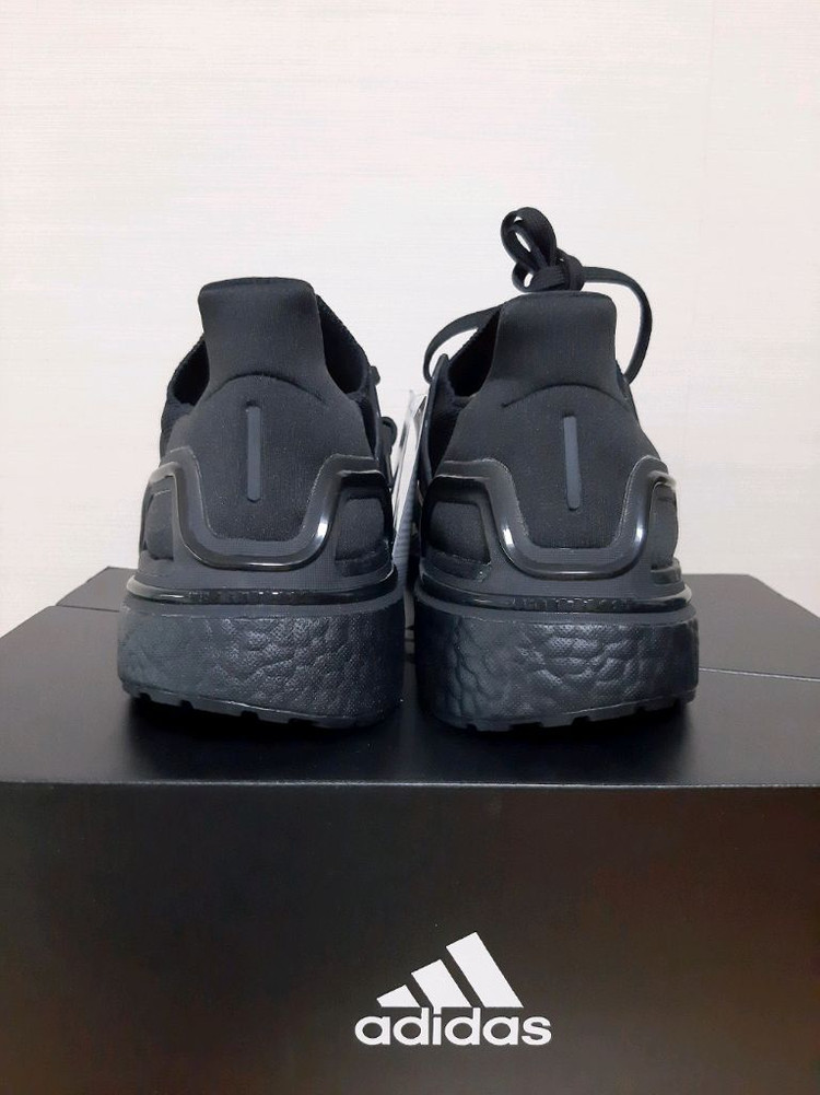 아디다스 울트라부스트 트리플블랙 새상품--4