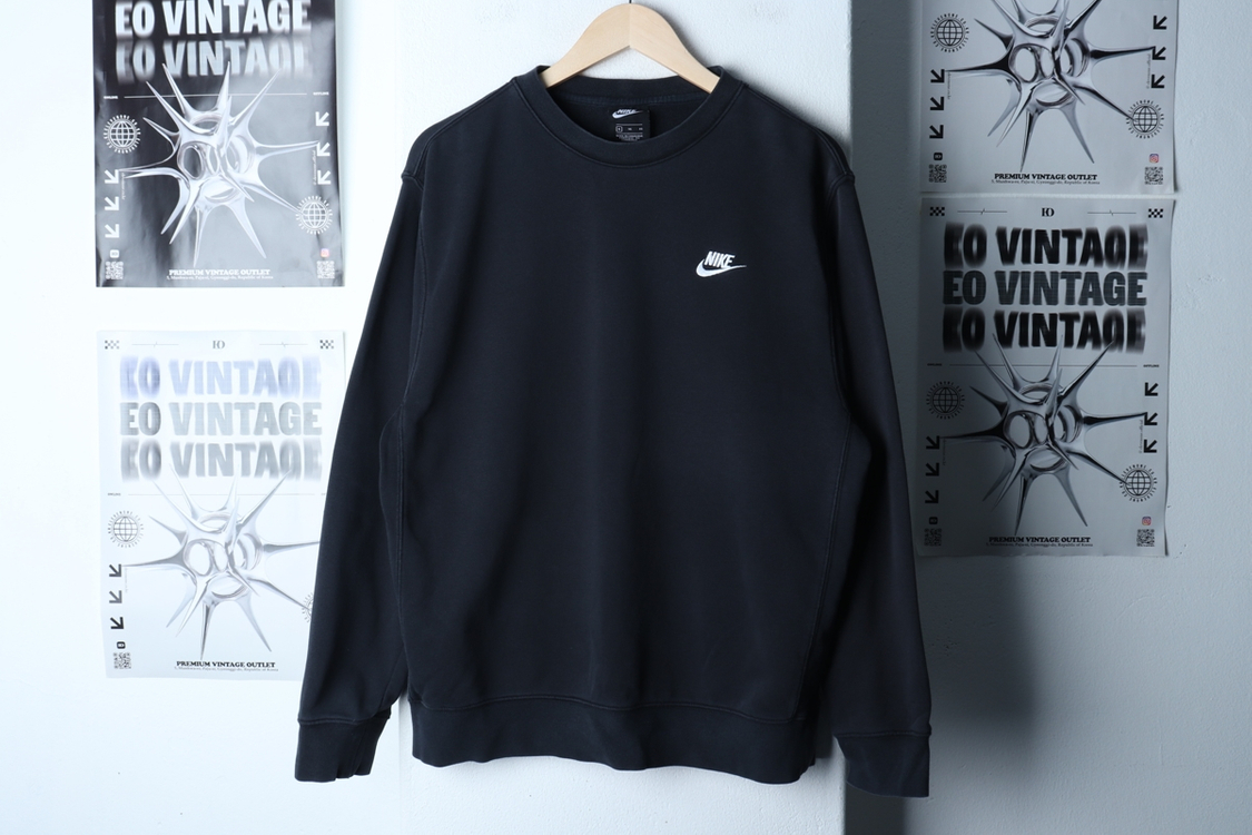 (XL) 나이키 맨투맨 티셔츠 사용감 스몰로고 블랙--1