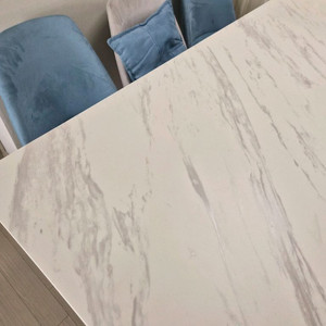 마블세라믹식탁 이미지