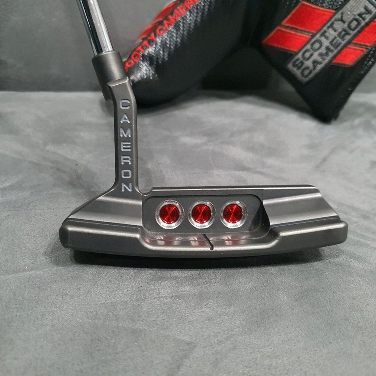 스카티카메론 뉴포트2(블랙)34인치 퍼터 국내정품(새것같은 중고)--1