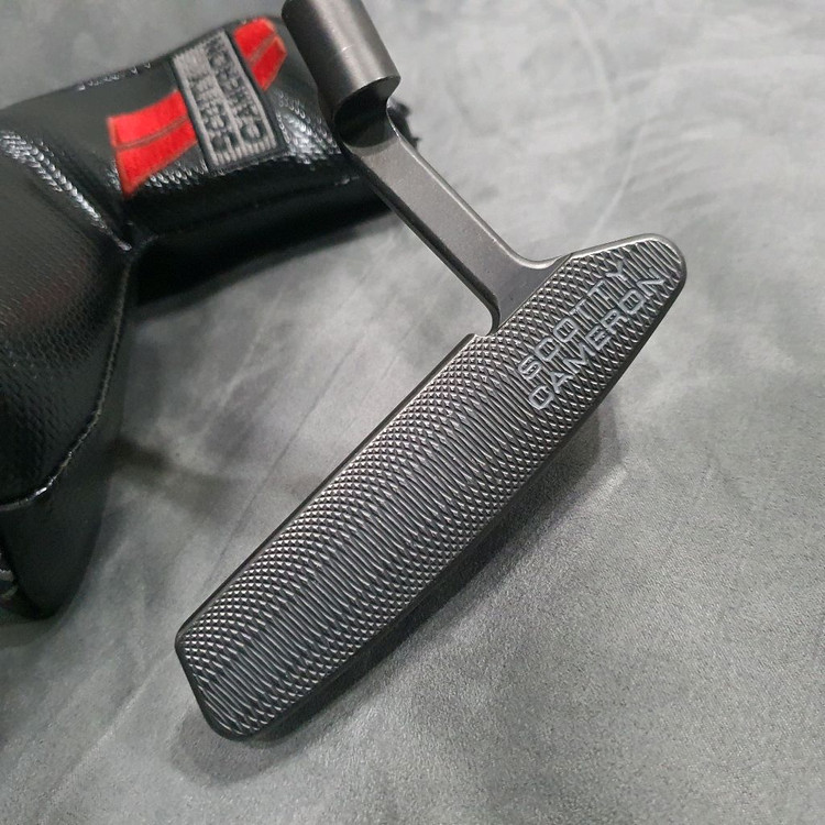 스카티카메론 뉴포트2(블랙)34인치 퍼터 국내정품(새것같은 중고)--4