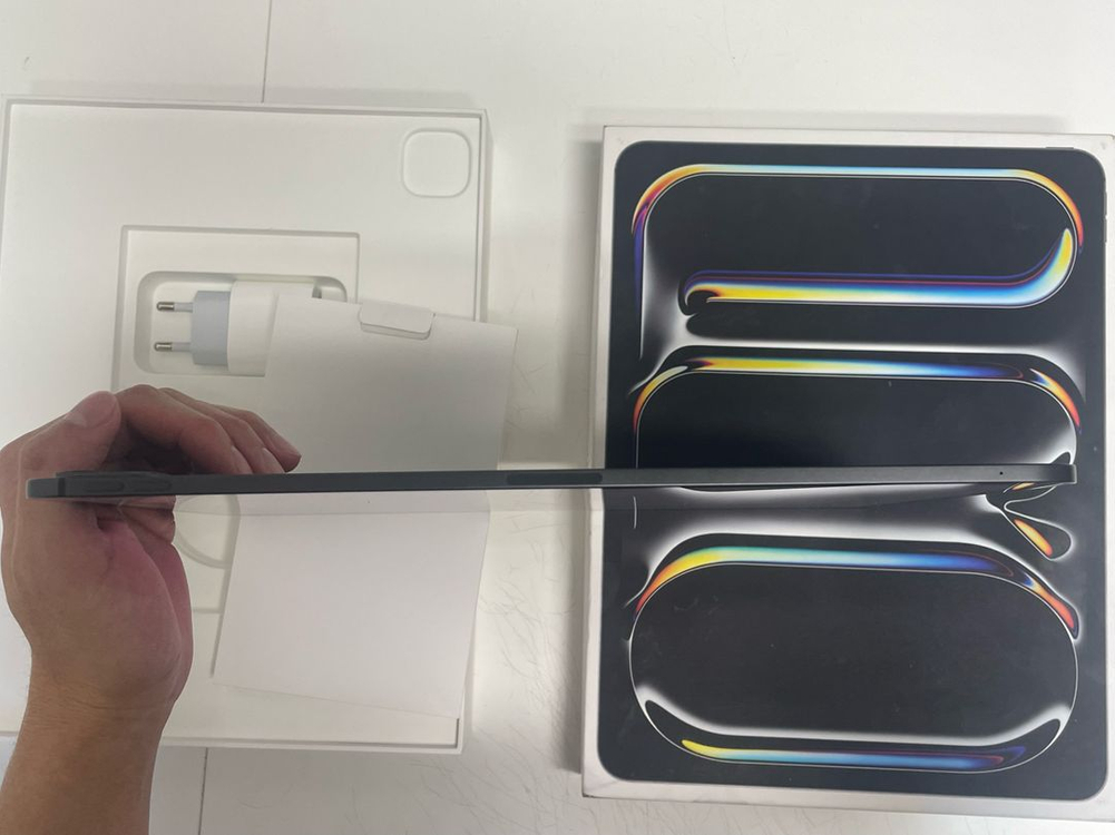 아이패드 프로 13 M4 256gb wifi 스페이스 블랙--2