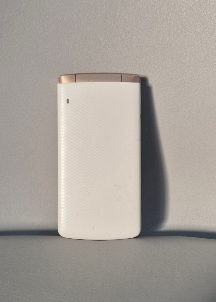 엘지 폴더폰 A급 효도폰 학생폰 고삼폰 공부폰--1