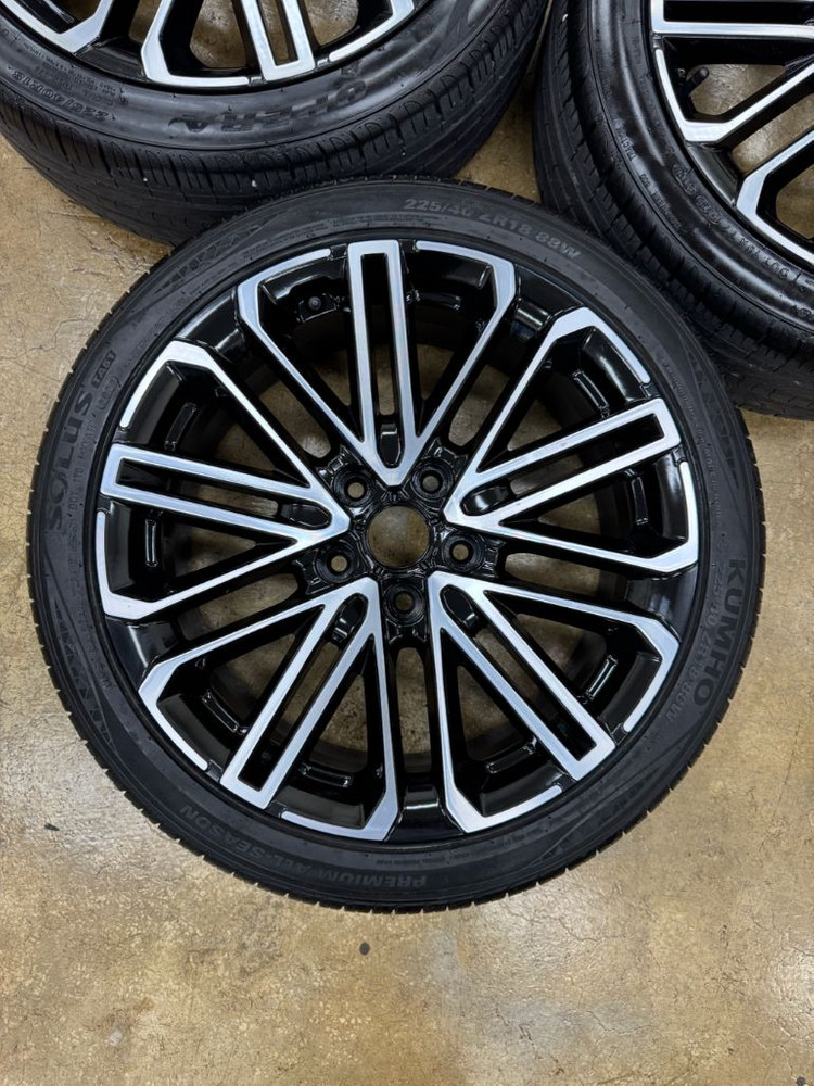 K3 GT 18인치 순정휠타이어 팝니다--1