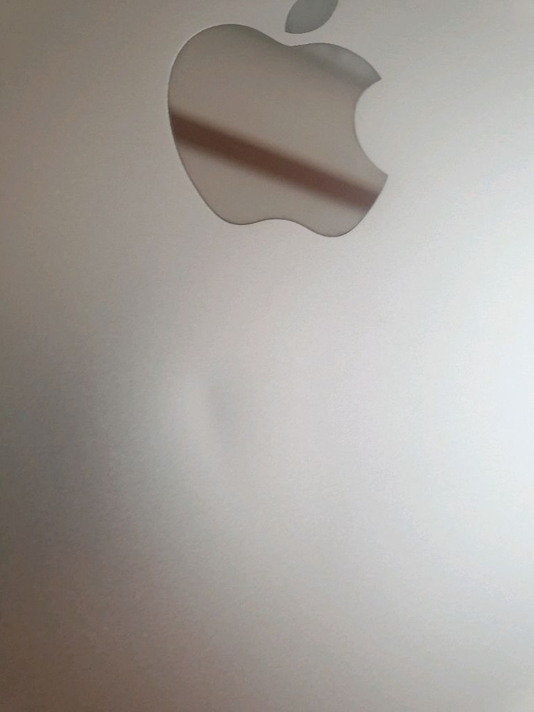 아이패드 6세대 128GB + 짭플펜슬 + 키보드 케이스 + 파우치 + 강화유리 필름 + 충전기--4