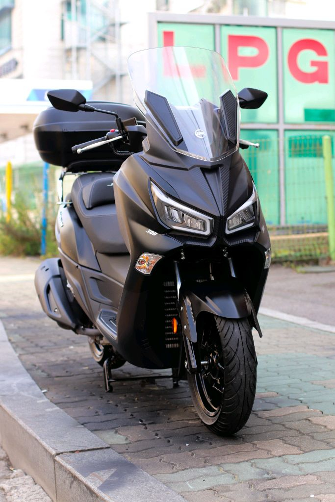 조이심300 sym 25년형 신차급 오토바이 판매합니다--0