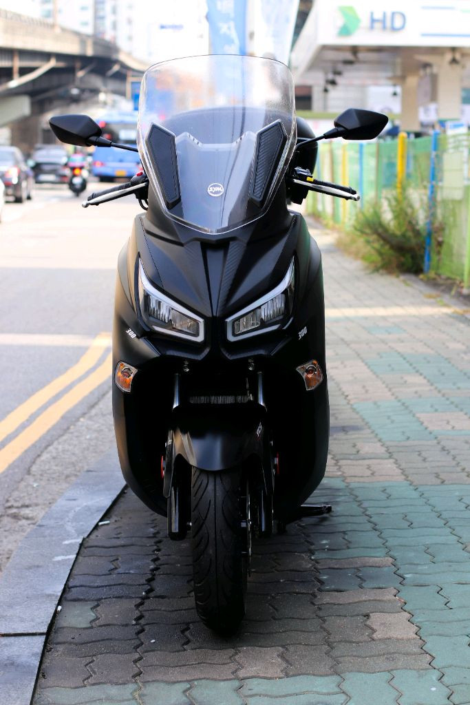 조이심300 sym 25년형 신차급 오토바이 판매합니다--1