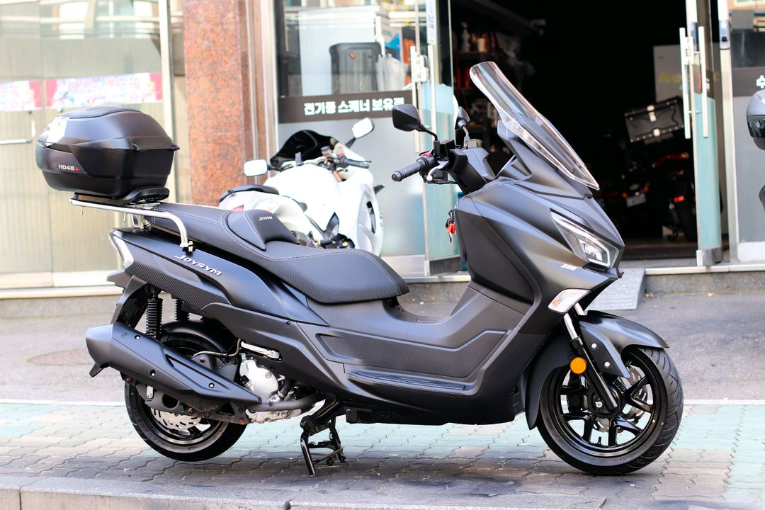 조이심300 sym 25년형 신차급 오토바이 판매합니다--4