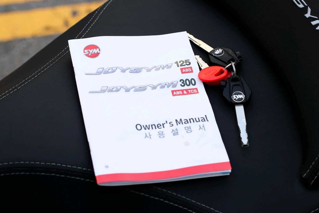 조이심300 sym 25년형 신차급 오토바이 판매합니다--8