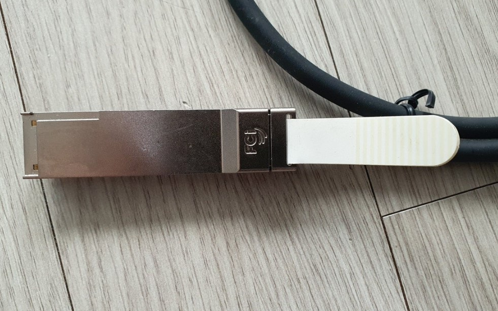 FCI 암페놀 QSFP+ 40G 1M Passive DAC 케이블 - 40기가 1미터--1