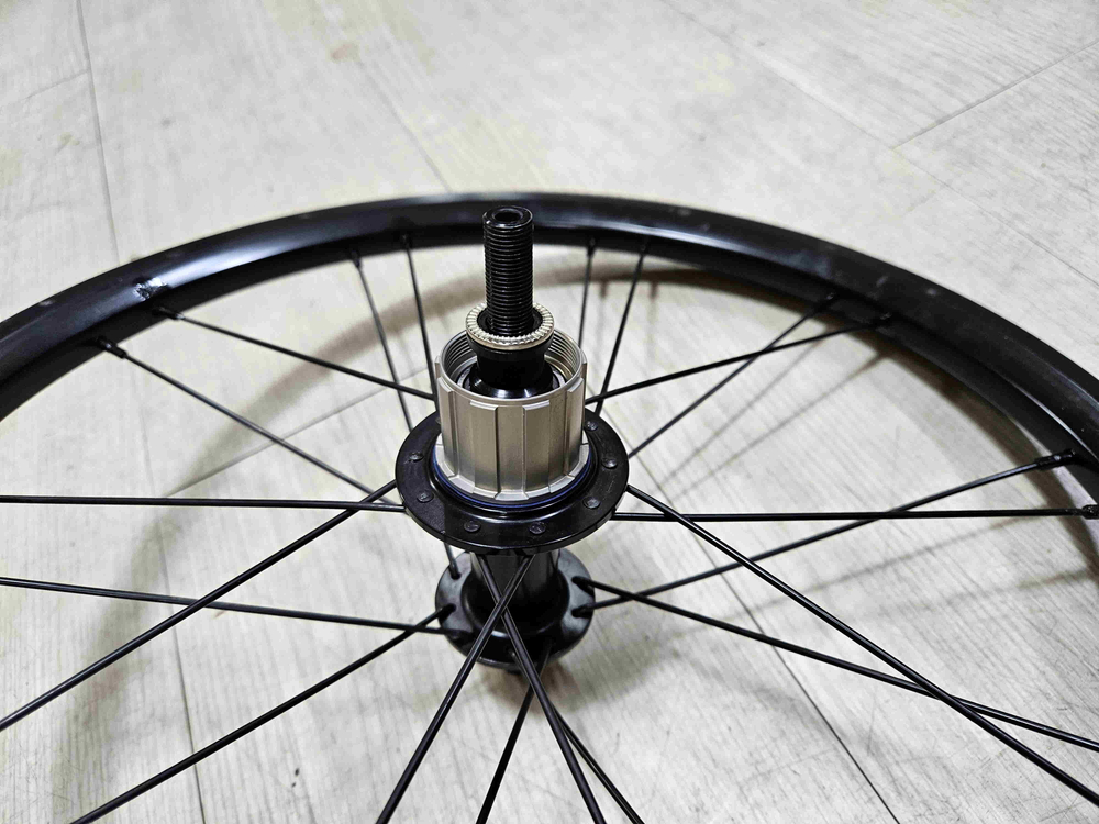 브롬톤 호환 외장휠셋 판매 이미지